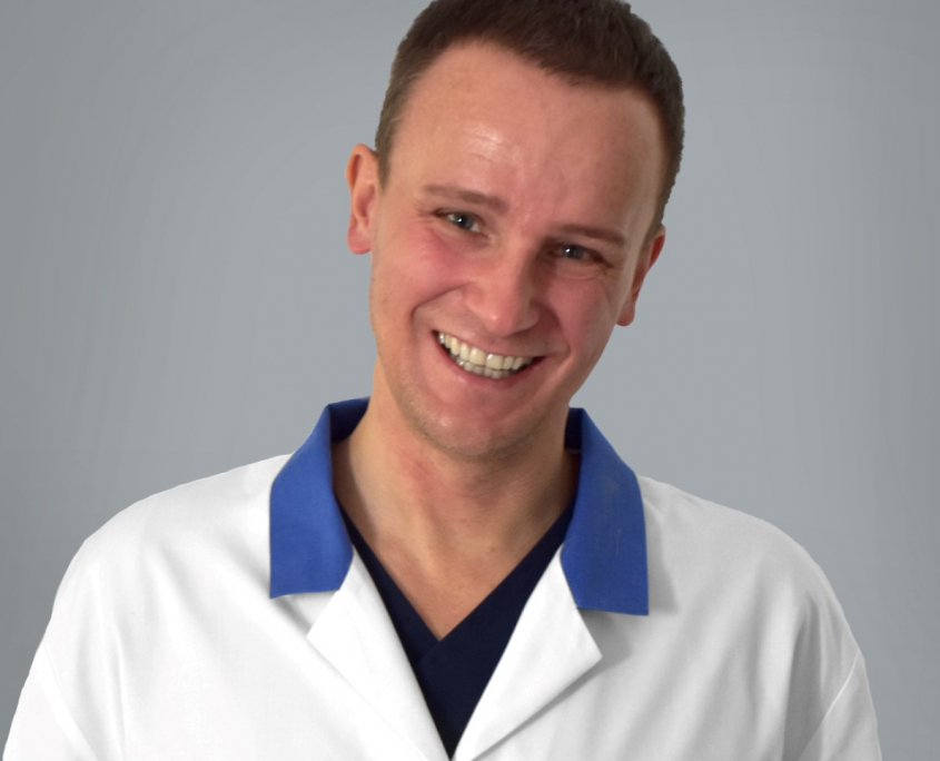 Zdjęcie portretowe dr Maciej Panek
