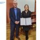 Dr Patrycja Mołek-Dziadosz i prod. Andrzej Gackowski po odbiorze nagrody.