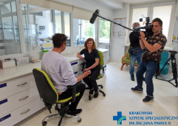 Nagrania do programu "Zdrowie dla Ciebie" na Oddziale Chorób Śródmiąższowych i Transplantologii.