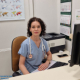 dr Anna Rzucidło-Hymczak podczas pracy przy komputerze.